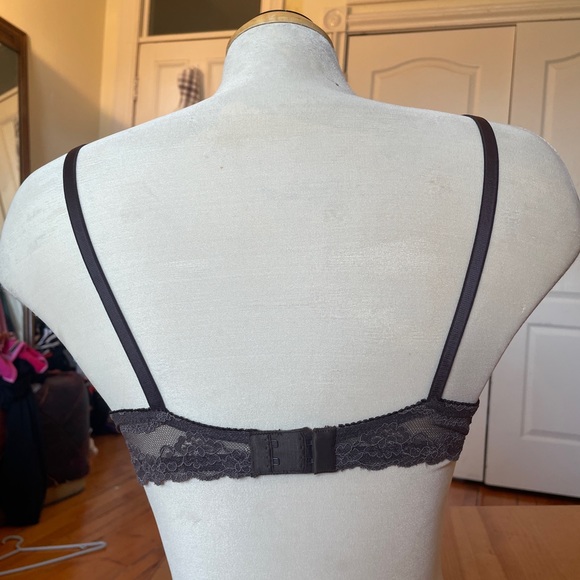 Brown, purple ish bra - Picture 3 of 3